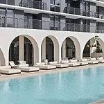 Blueground Edgewater Gym Pool Ac Balcony Mia-113
