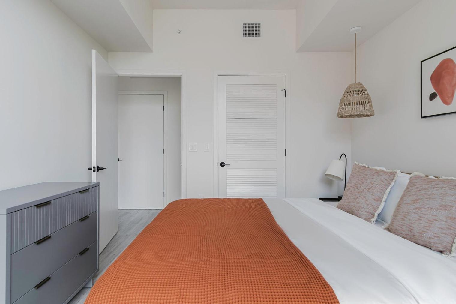 Apartment Blueground Edgewater Gym Pool Ac Balcony Mia-113 *